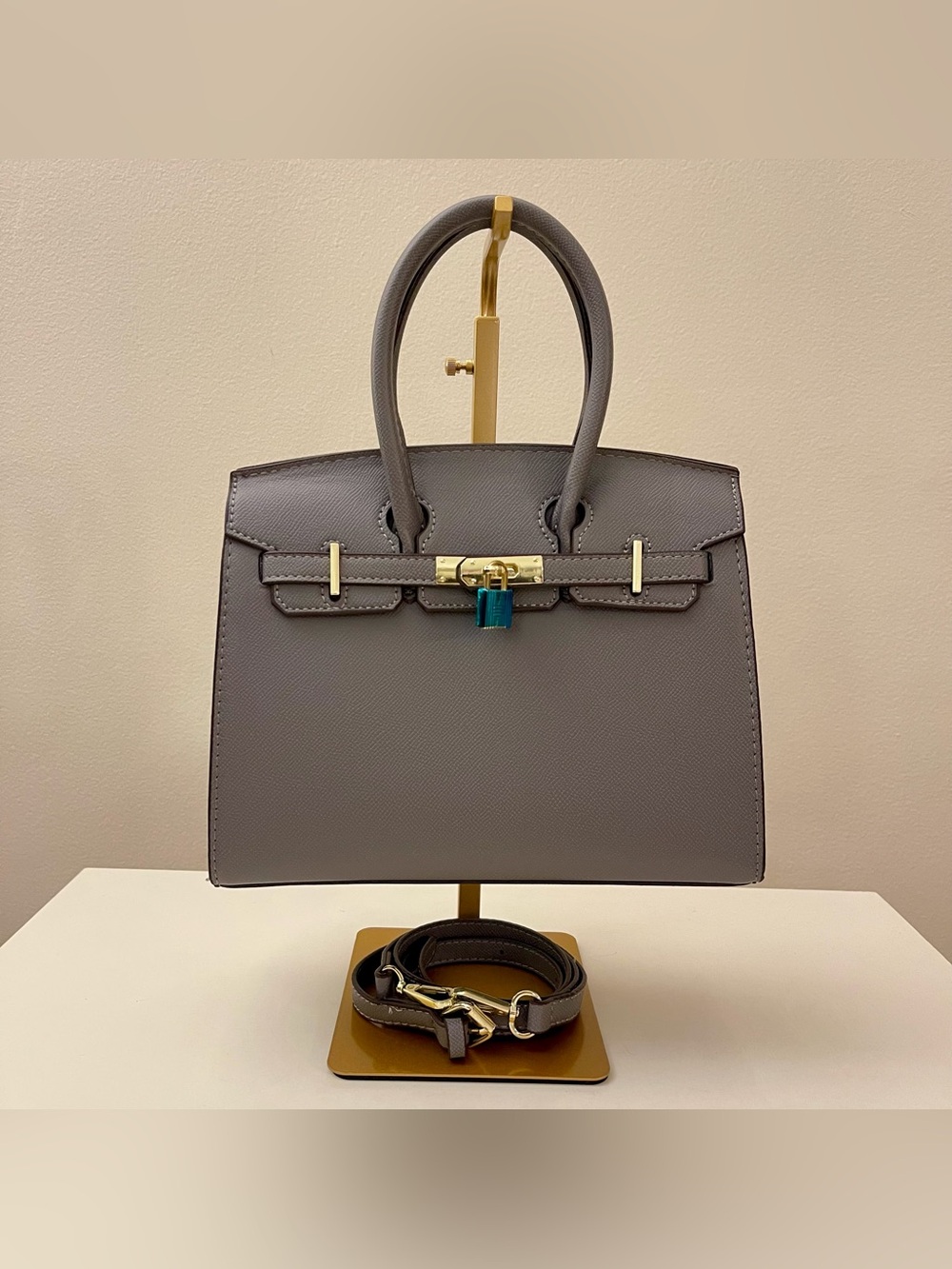 H E R M E S ~ S T Y L E - Elegant Classic Grey Trapeze Satchel – Grained Leather